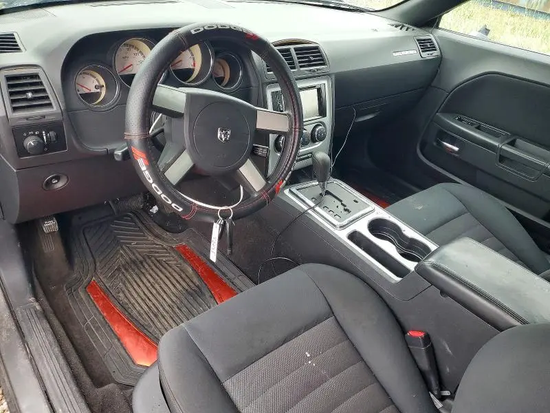 2010 DODGE CHALLENGER SE  