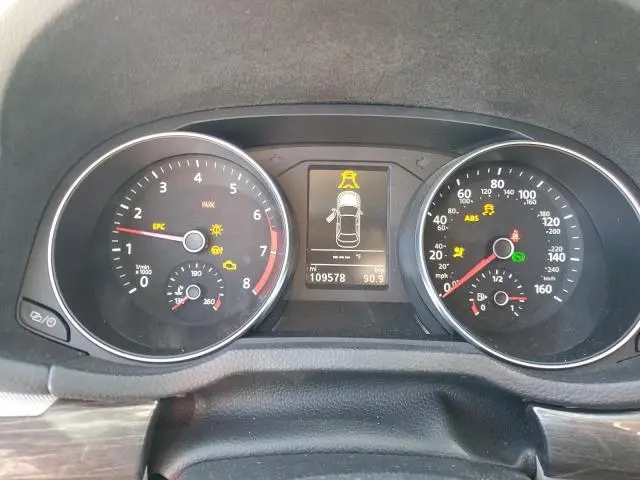 2017 VOLKSWAGEN PASSAT SE  