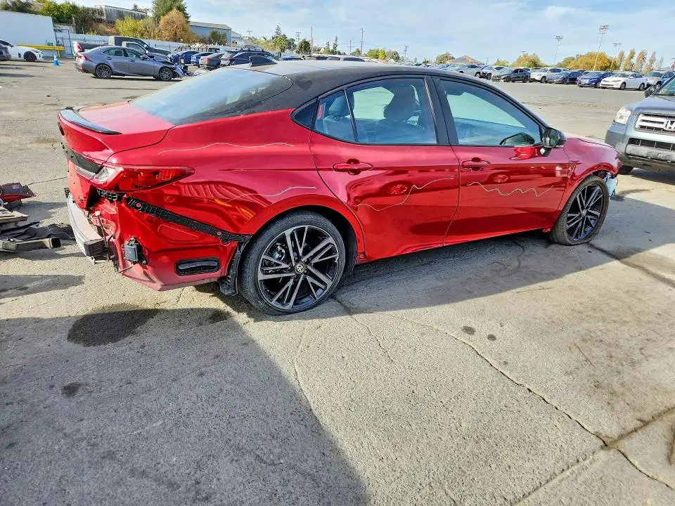 2025 TOYOTA CAMRY XSE  