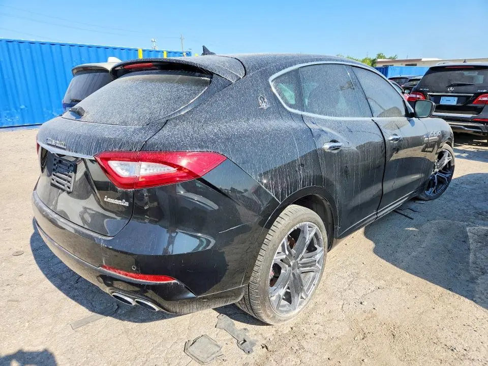 2017 MASERATI LEVANTE   