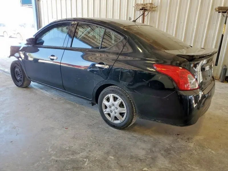 2019 NISSAN VERSA S  