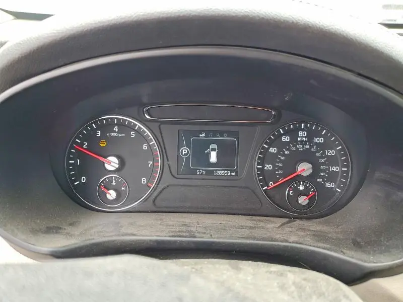 2017 KIA SORENTO LX  