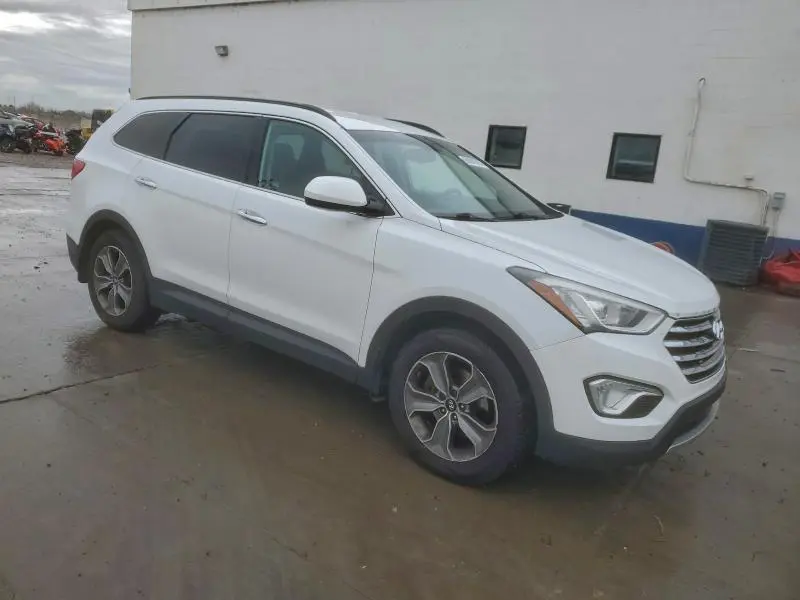 2016 HYUNDAI SANTA FE SE  