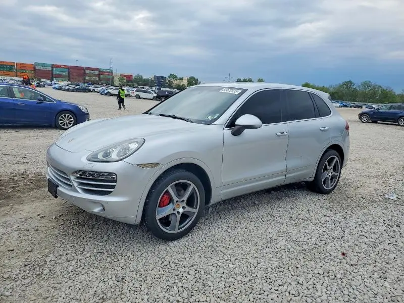 2011 PORSCHE CAYENNE   