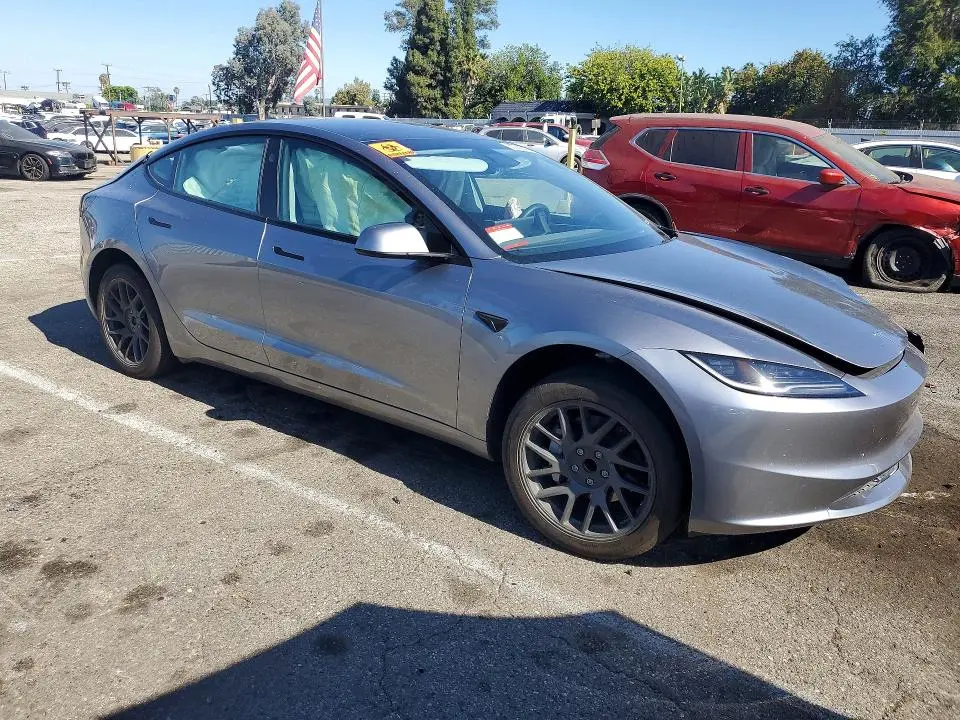 2025 TESLA MODEL 3   