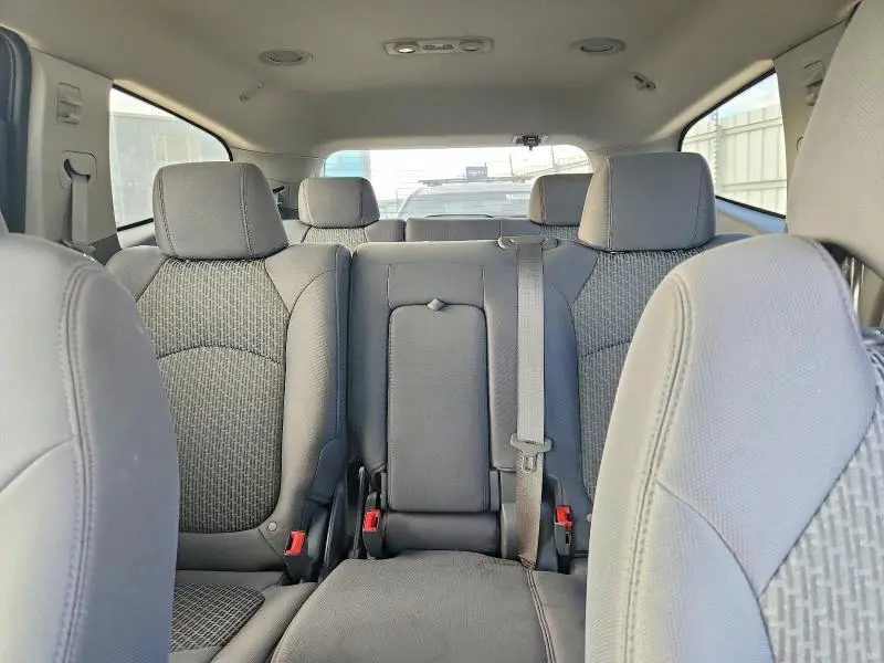 2010 CHEVROLET TRAVERSE LT  