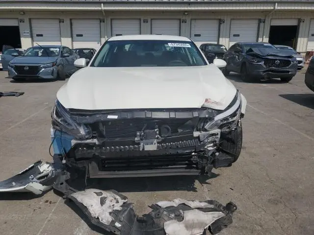 2021 NISSAN ALTIMA SV  