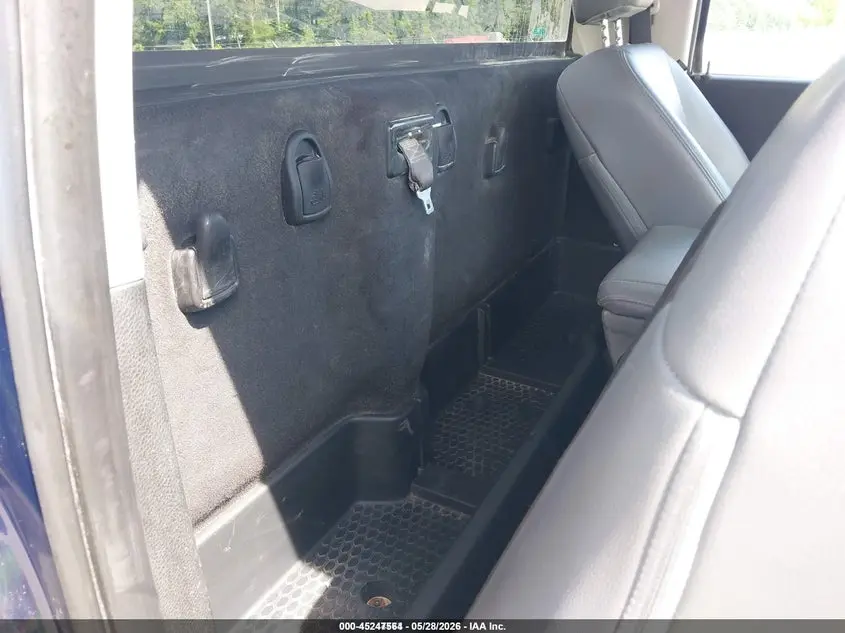 2017 RAM 1500 TRADESMAN  4X4 8' BOX