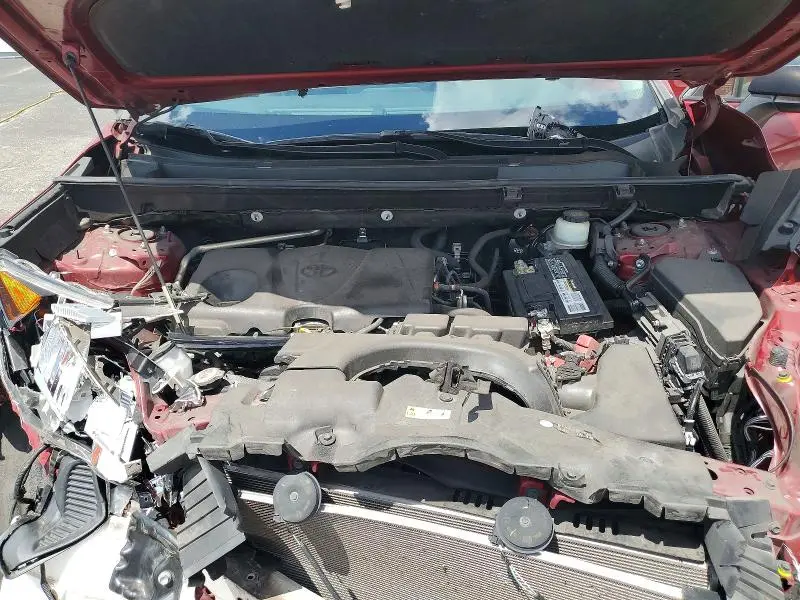 2021 TOYOTA RAV4 LE  