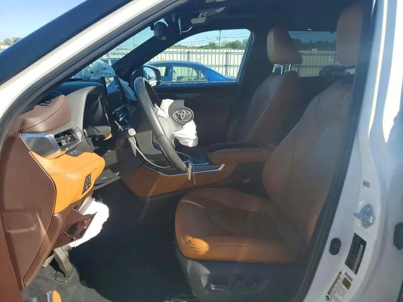 2021 TOYOTA HIGHLANDER HYBRID PLATINUM  