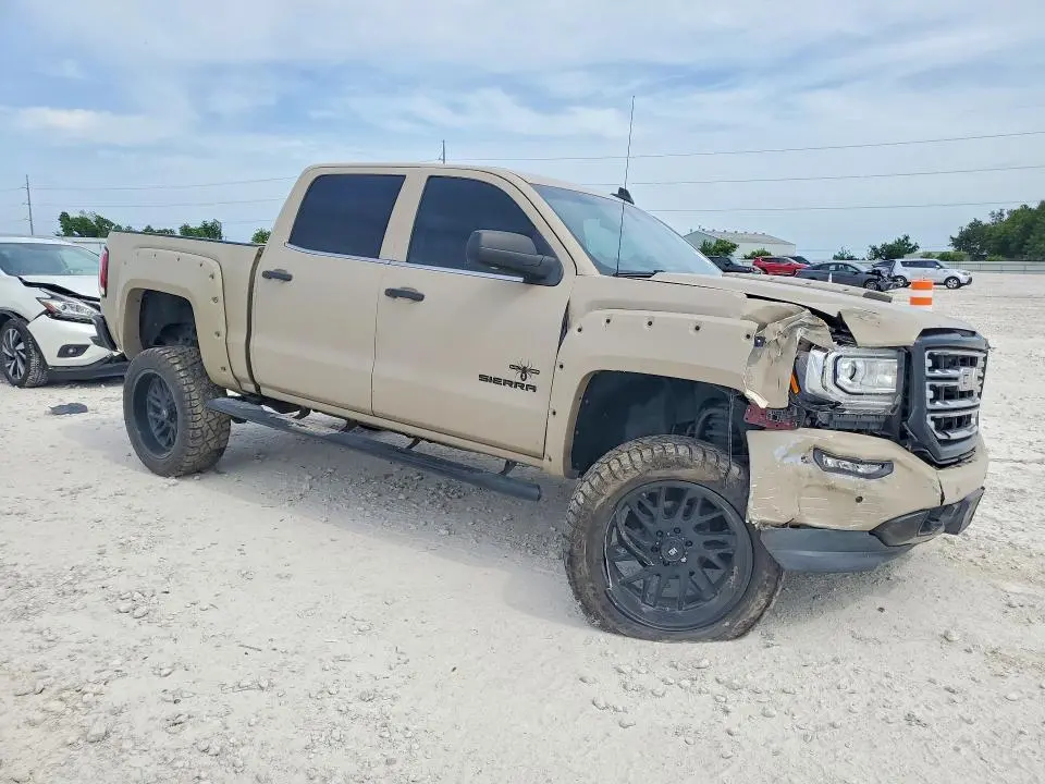 2017 GMC SIERRA K1500 SLT  