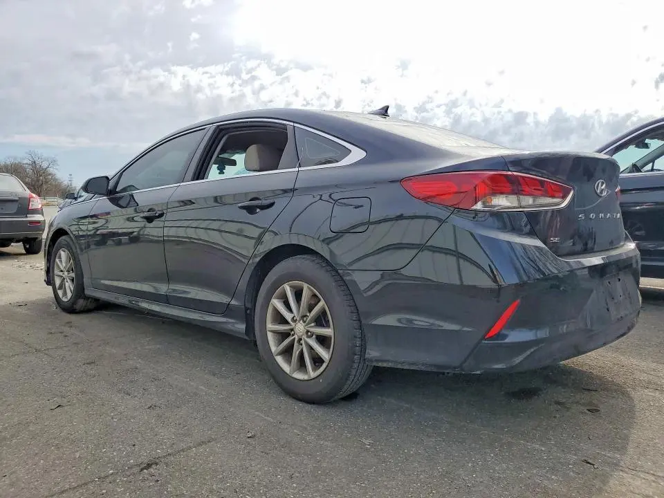 2018 HYUNDAI SONATA SE  