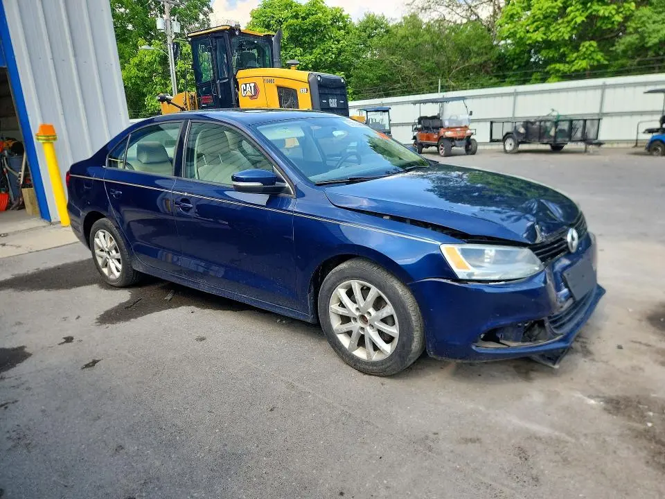 2012 VOLKSWAGEN JETTA SE  