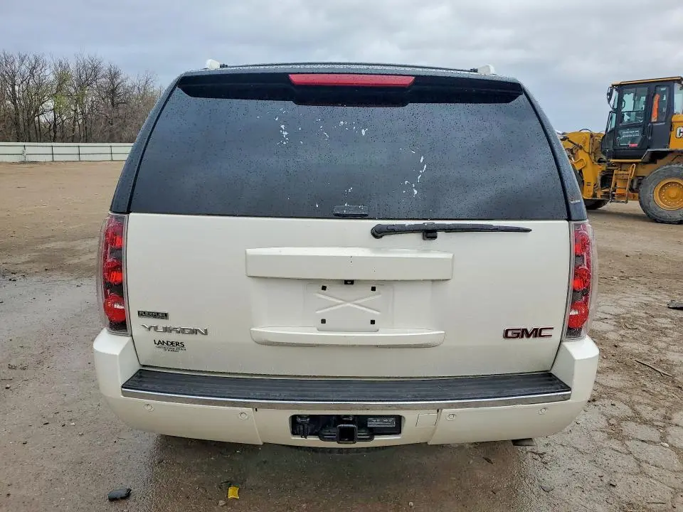 2012 GMC YUKON DENALI  