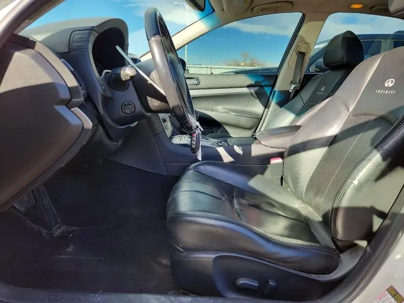 2010 INFINITI G37   