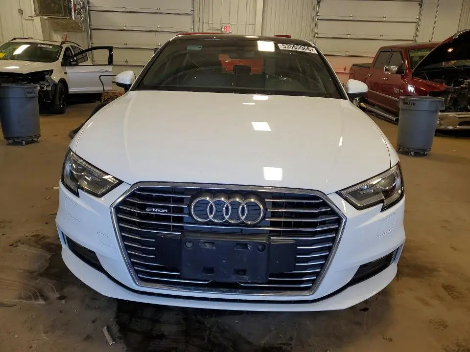 2018 AUDI A3 E-TRON PREMIUM  