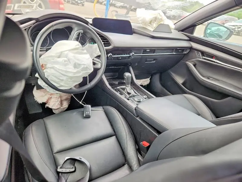 2024 MAZDA 3 PREFERRED  