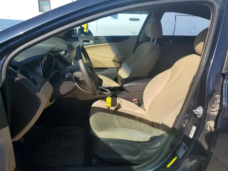 2011 HYUNDAI SONATA GLS  