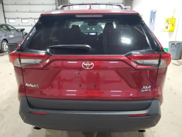 2025 TOYOTA RAV4 XLE  