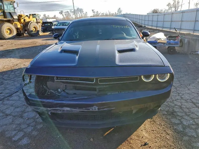 2016 DODGE CHALLENGER SXT  