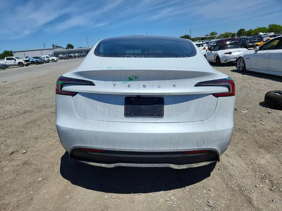 2025 TESLA MODEL 3   