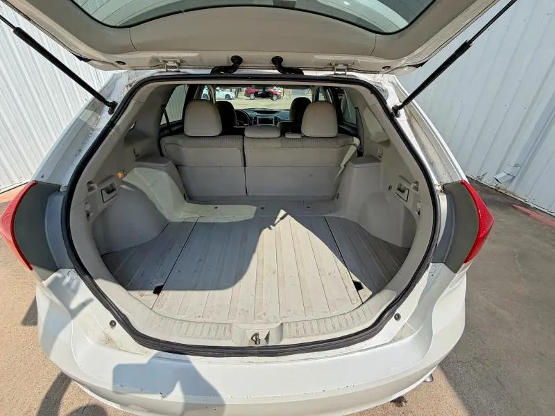 2012 TOYOTA VENZA LE  