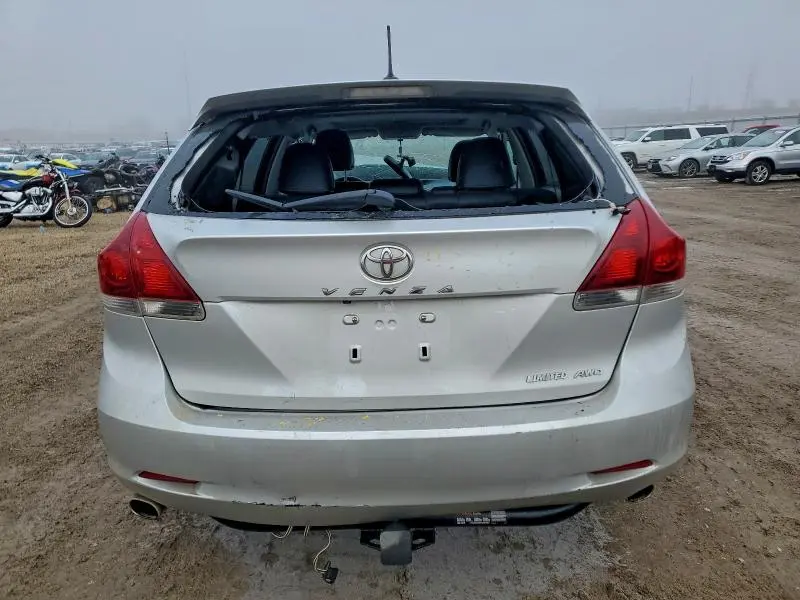 2013 TOYOTA VENZA LE  