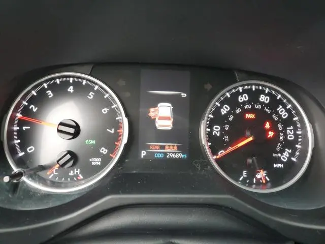 2021 TOYOTA RAV4 XLE  