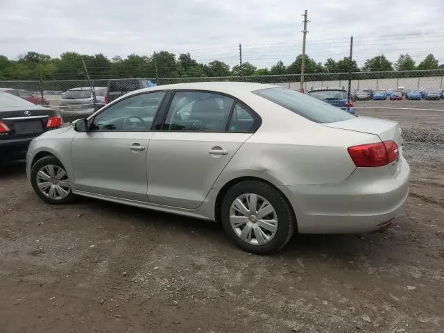 2011 VOLKSWAGEN JETTA SE  