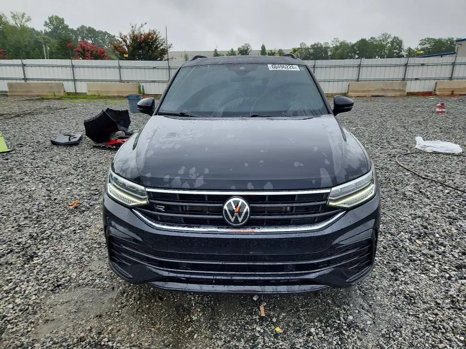 2024 VOLKSWAGEN TIGUAN SE R-LINE BLACK  