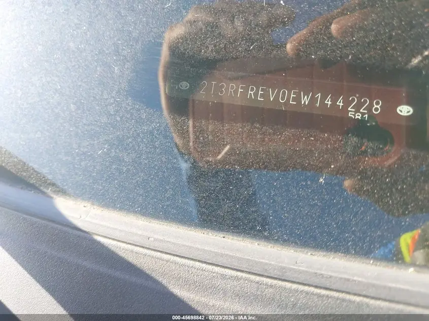 2014 TOYOTA RAV4 XLE