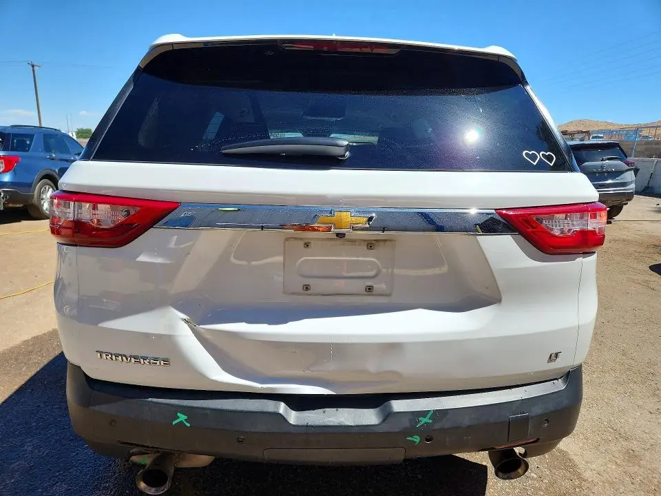 2018 CHEVROLET TRAVERSE LT  