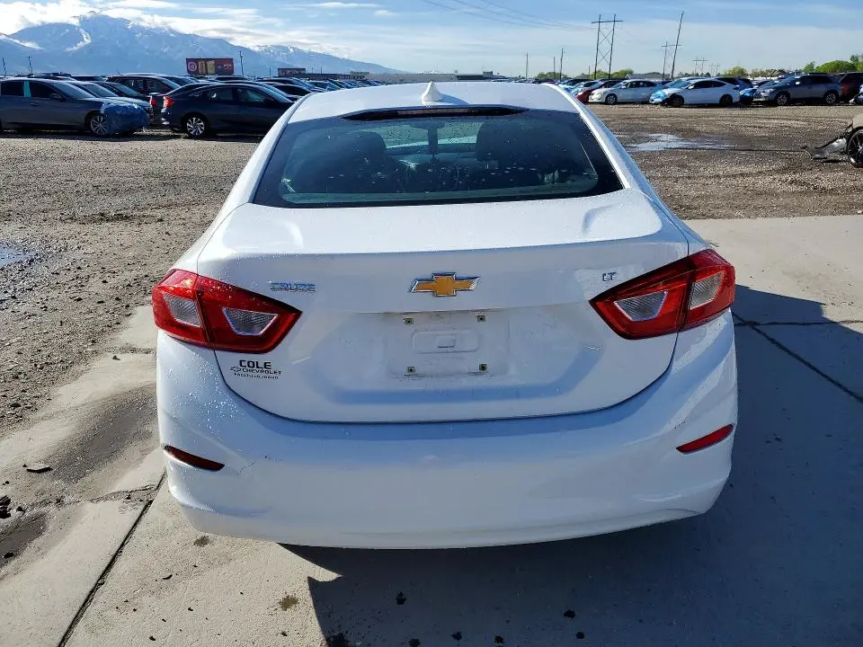 2018 CHEVROLET CRUZE LT  