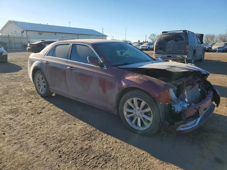 2016 CHRYSLER 300 LIMITED  