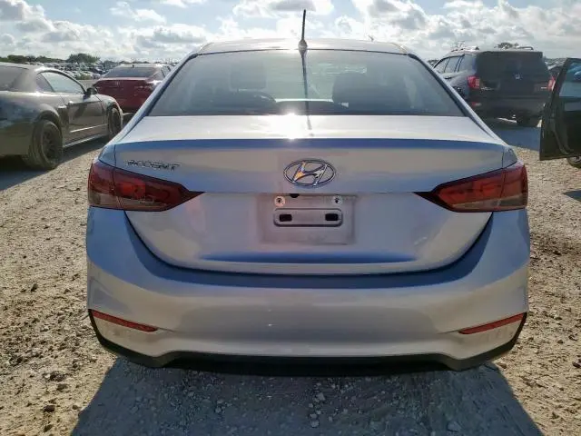 2022 HYUNDAI ACCENT SE  