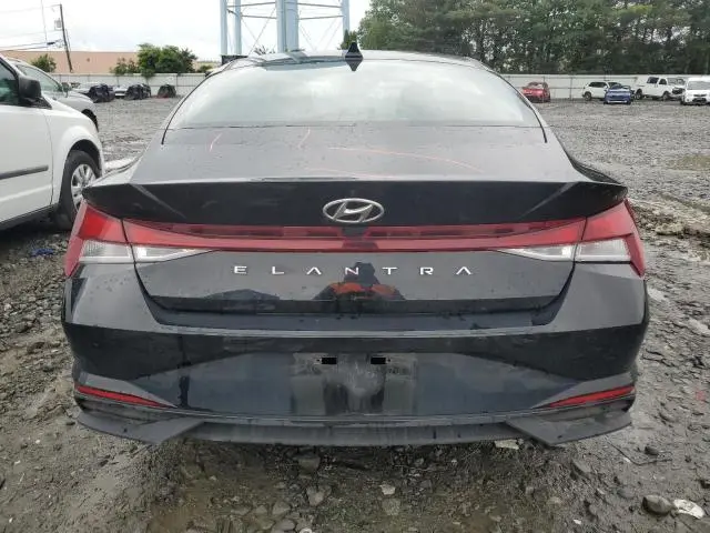 2021 HYUNDAI ELANTRA SE  