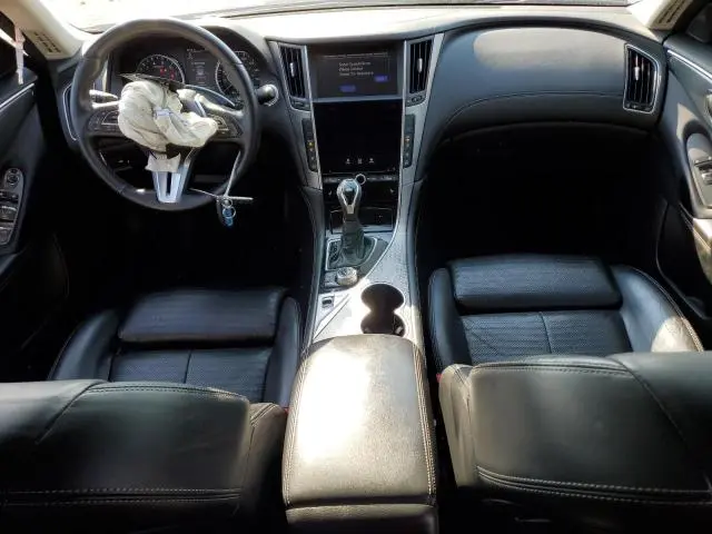 2018 INFINITI Q50 LUXE  