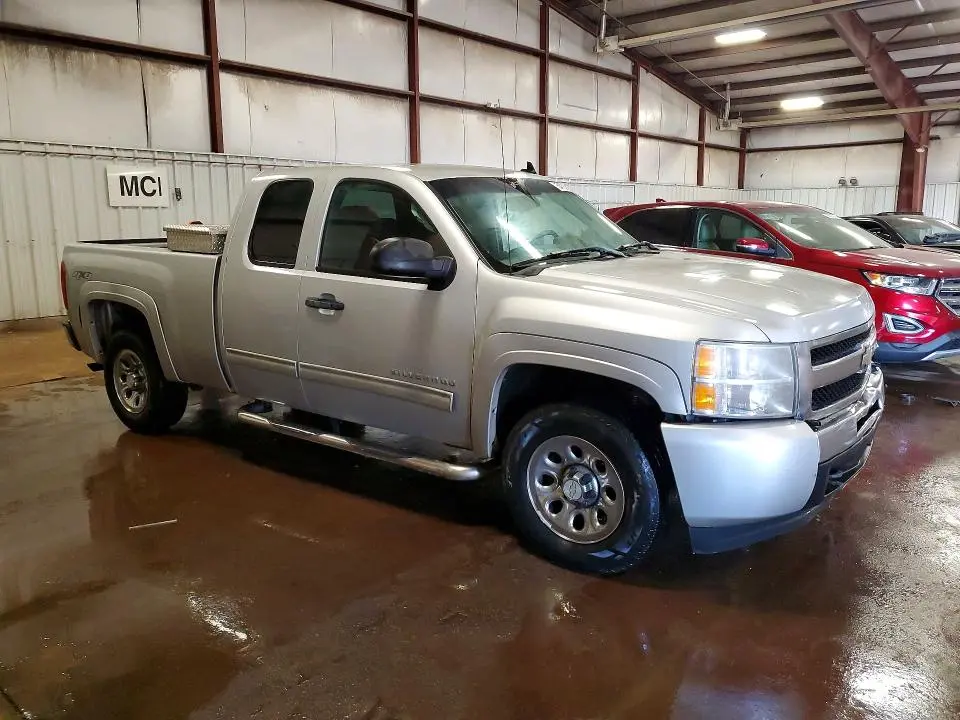 2011 CHEVROLET SILVERADO K1500 LS  