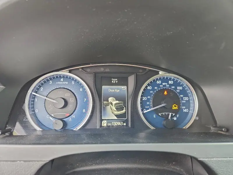 2017 TOYOTA CAMRY LE  