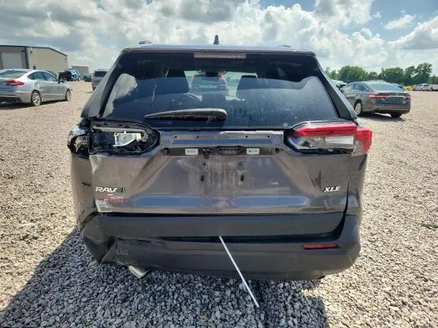 2022 TOYOTA RAV4 XLE  