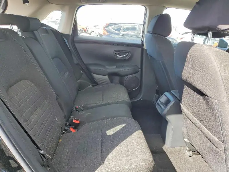2023 HONDA HR-V LX  
