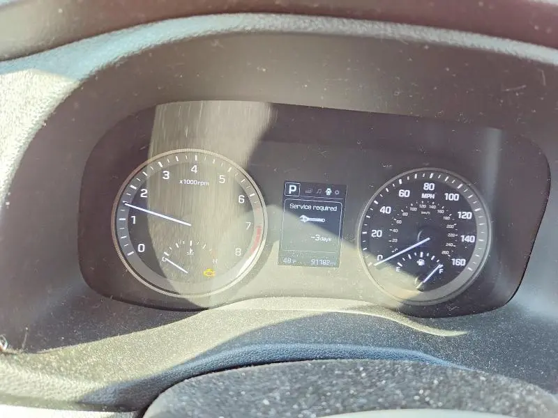 2017 HYUNDAI TUCSON SE  