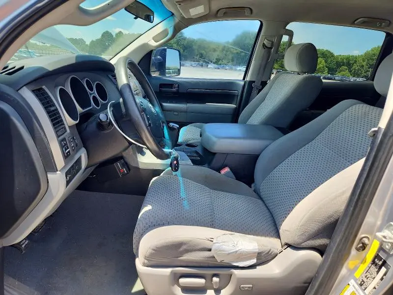 2010 TOYOTA TUNDRA CREWMAX SR5  