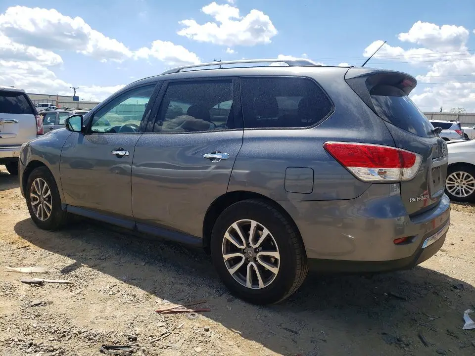 2015 NISSAN PATHFINDER SV  