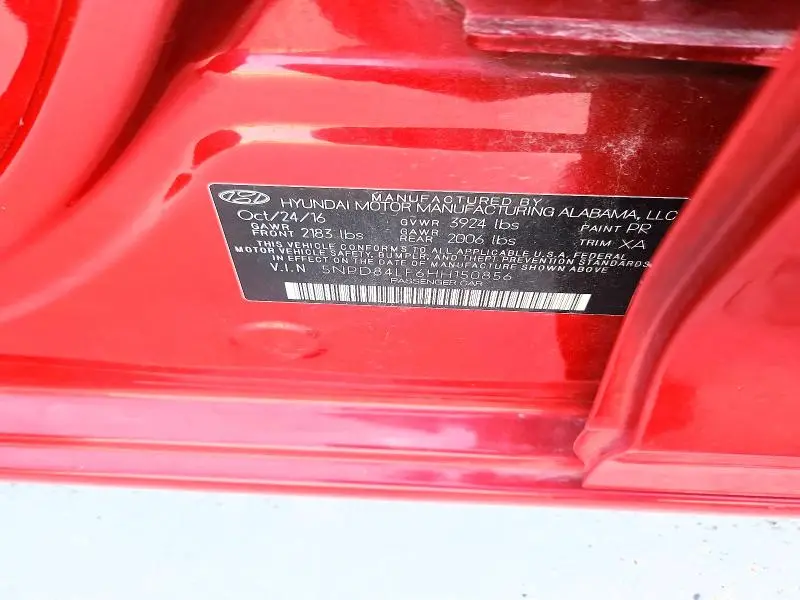 2017 HYUNDAI ELANTRA SE  
