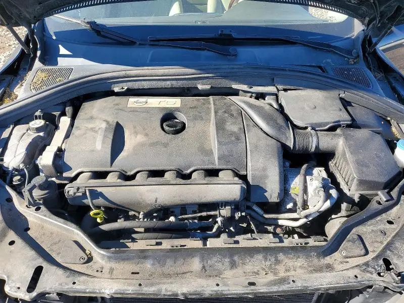 2013 VOLVO XC60 T6  