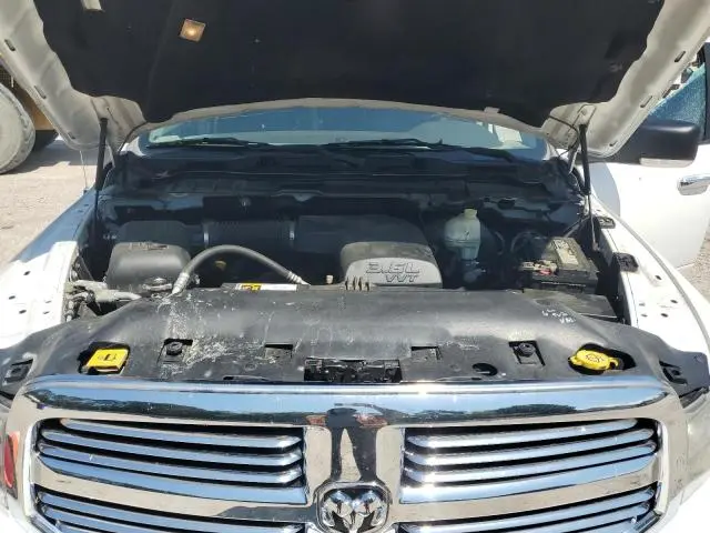 2016 RAM 1500 SLT  