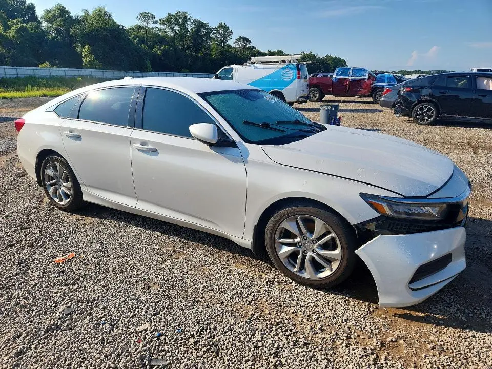 2018 HONDA ACCORD LX  