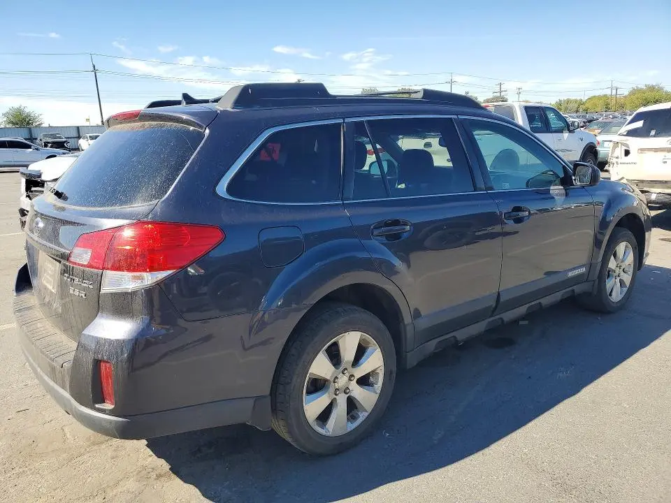 2011 SUBARU OUTBACK 3.6R LIMITED  