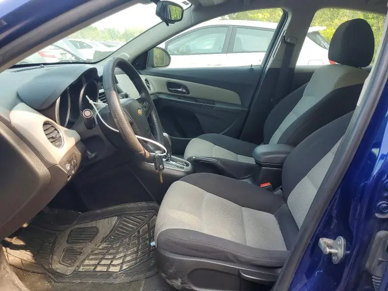 2013 CHEVROLET CRUZE LS  